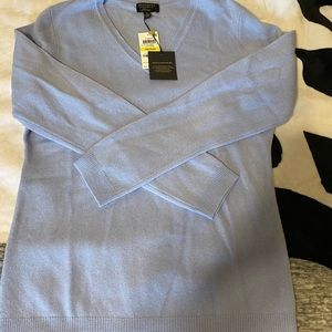 Cashmere v-neck sweater
